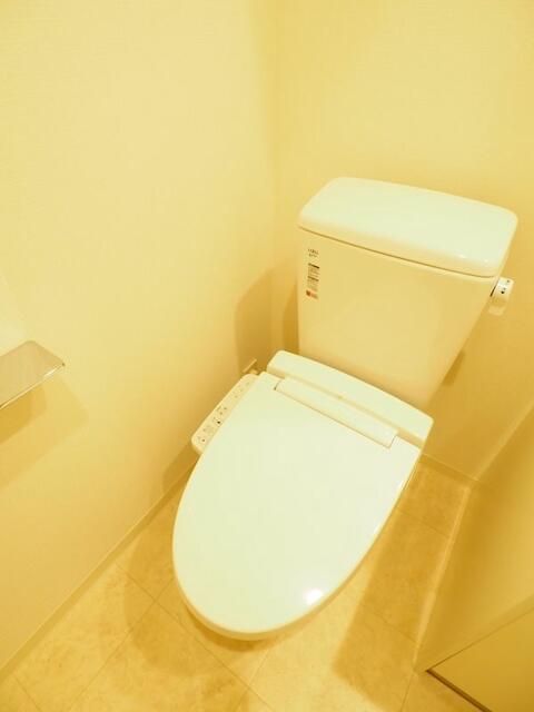 トイレ　※別部屋参考写真