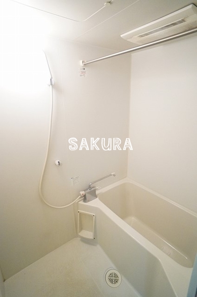 バス・シャワールーム　日々の疲れを癒すお風呂です♪