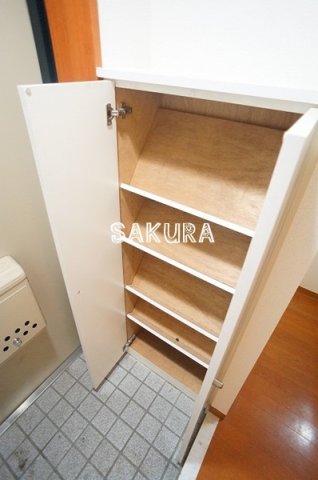 玄関　便利なカウンター型シューズボックス♪