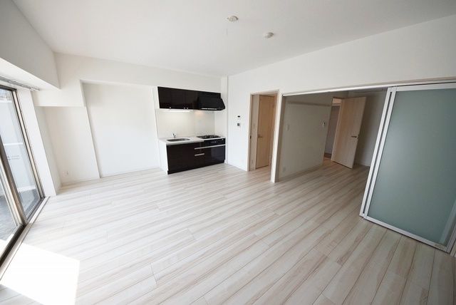 居室・リビング　お問合せは(株)タウンハウジング東京へ