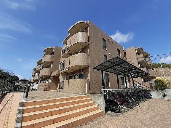 建物外観　【人気のキッチンカウンタータイプ♪】おすすめ物件！