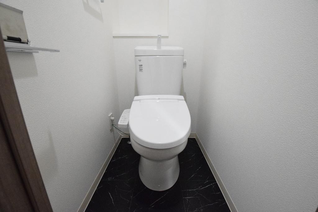 トイレ　シャワー付トイレ