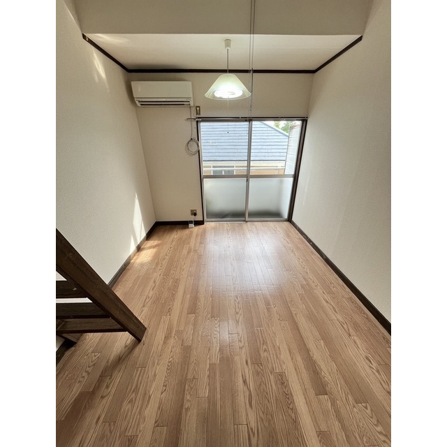 居室・リビング　洋室