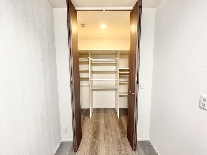 収納　ウォークインクローゼット