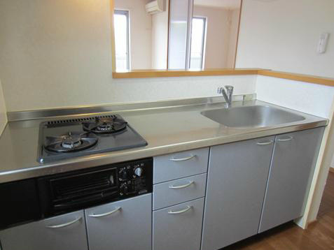 キッチン　同建物内、別部屋。参考写真