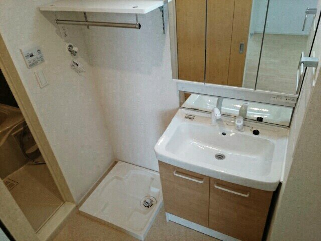 洗面設備　忙しい朝には欠かせない洗面所です