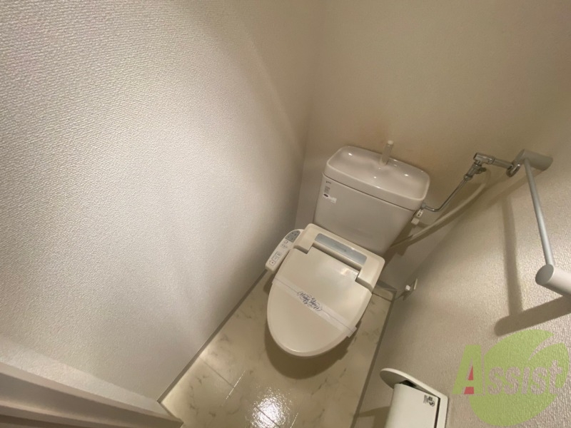 トイレ　ウォシュレット機能がついたトイレ。安心して使用できますね。