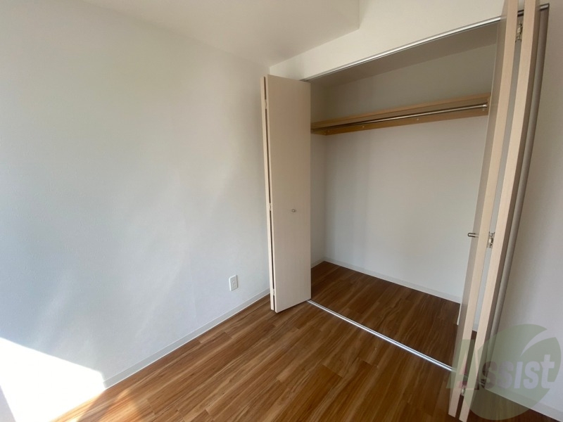 収納　寝室の収納です。部屋がすっきり片付きます。
