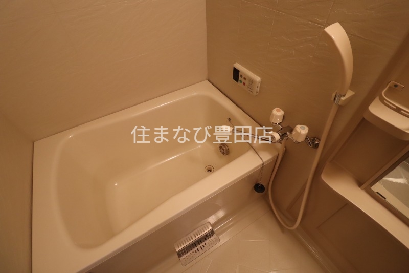 バス・シャワールーム　同型別部屋写真