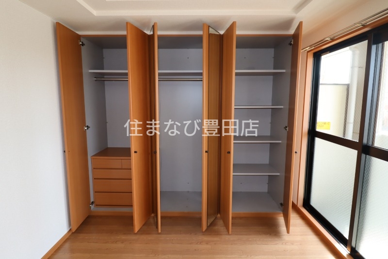収納　同型別部屋写真