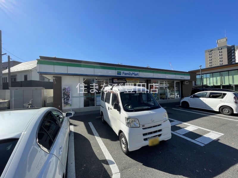 コンビニ　ファミリーマート豊田山之手店（コンビニ）まで323m
