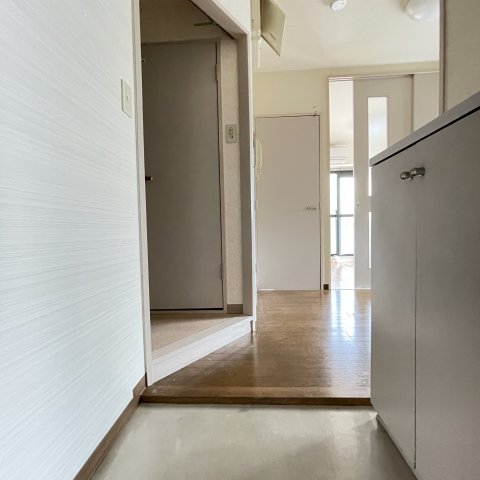 玄関　同仕様タイプです