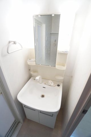 洗面設備　※同物件・同タイプの写真です。