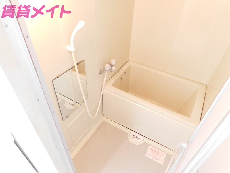 バス・シャワールーム　同タイプ部屋写真です。