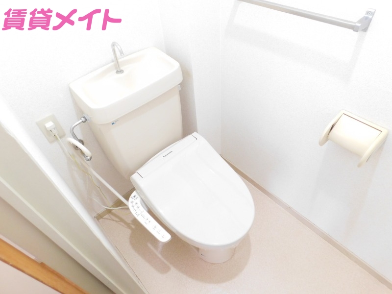 トイレ　同タイプ部屋写真です。