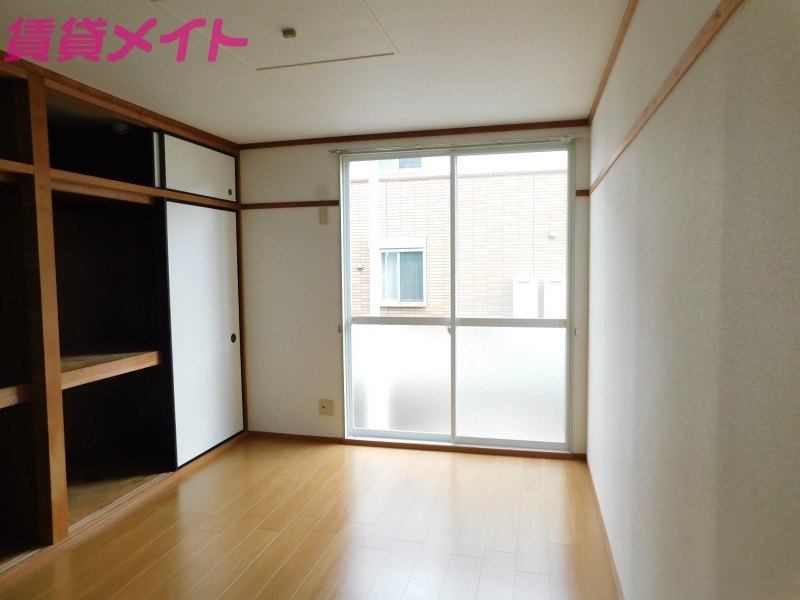 居室・リビング　同タイプ部屋写真です。