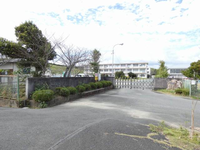小学校　湖西市立東小学校（小学校）まで1305m
