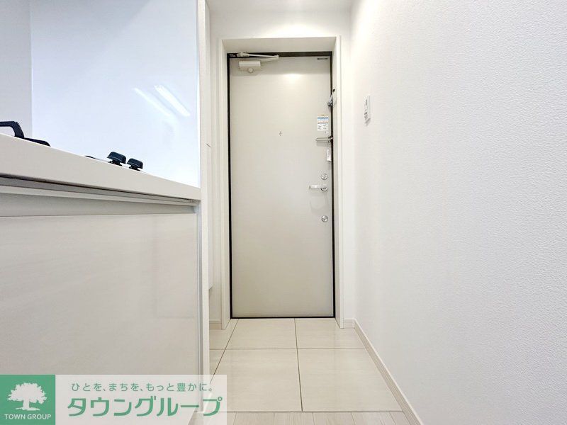 玄関　お部屋探しは株式会社　タウンハウジング　までお気軽にお問合…