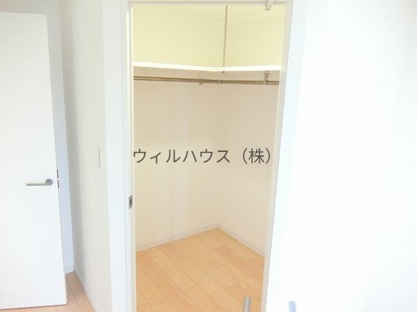 収納　ウォークインクローゼット！