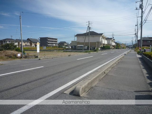 その他　前面道路（その他）まで0m