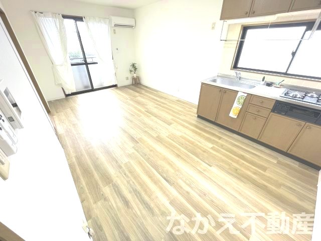 居室・リビング　居間です