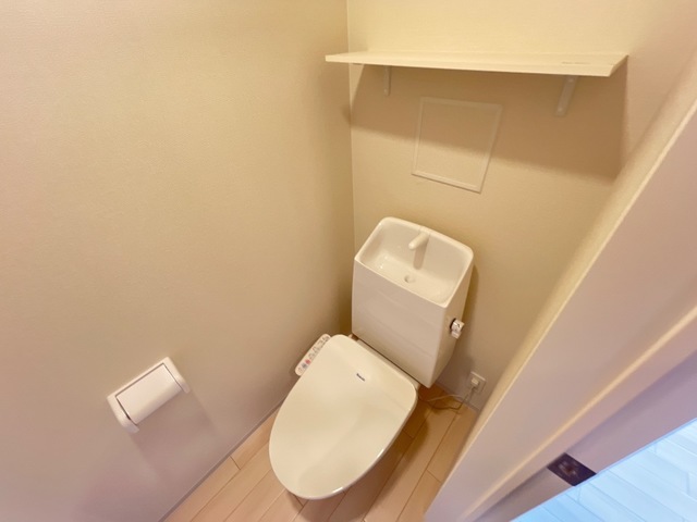 トイレ　落ち着いたトイレです