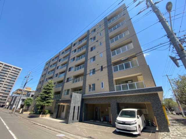 建物外観　札幌市中央区南４条西「エナコート南円山」