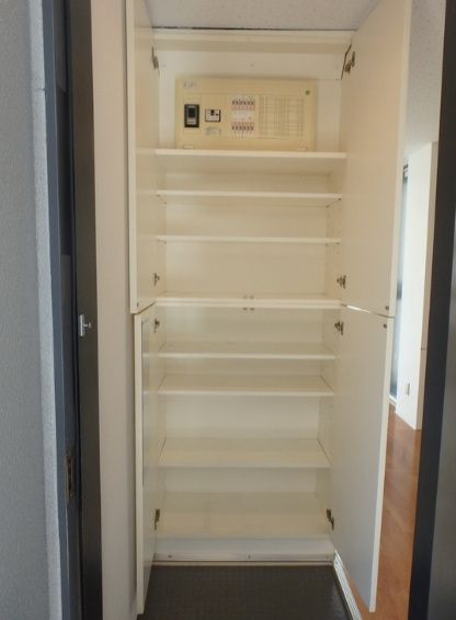 玄関　☆玄関収納もあります☆