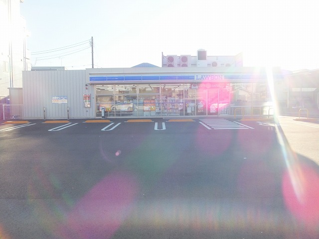 コンビニ　ローソン 船橋湊町一丁目店（コンビニ）まで247m