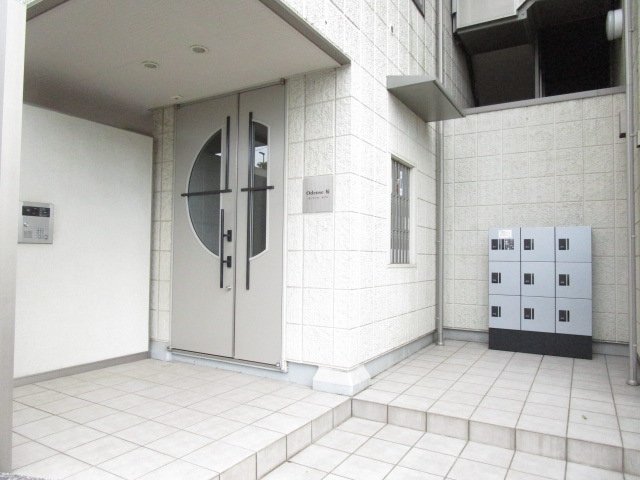 エントランス　オートロックエントランス