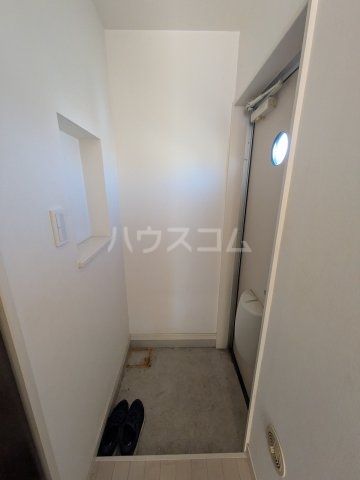 マ・ピエス中野島の玄関写真