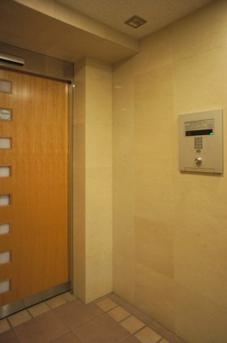 エントランス　オートロック