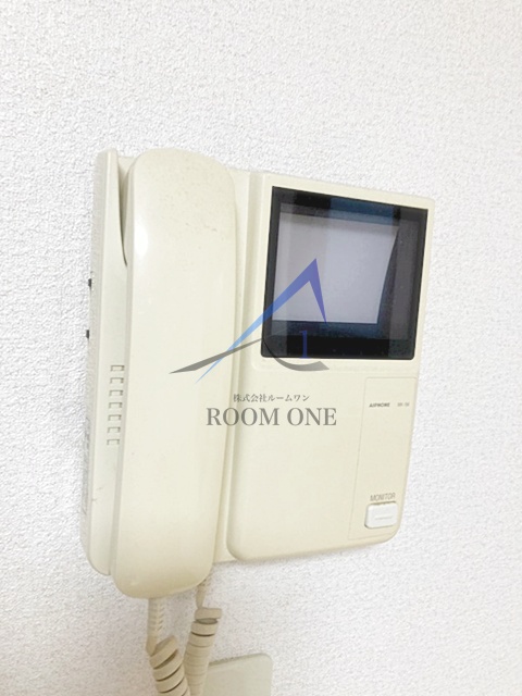 セキュリティ　モニター付きインターホンです。