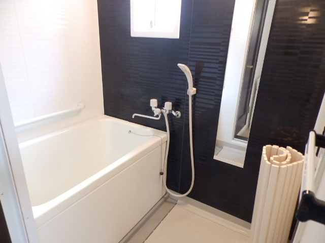 バス・シャワールーム　窓が嬉しいですね