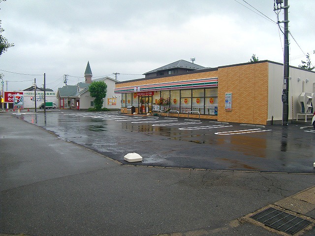 コンビニ　セブンイレブン秋田東通8丁目店（コンビニ）まで364m