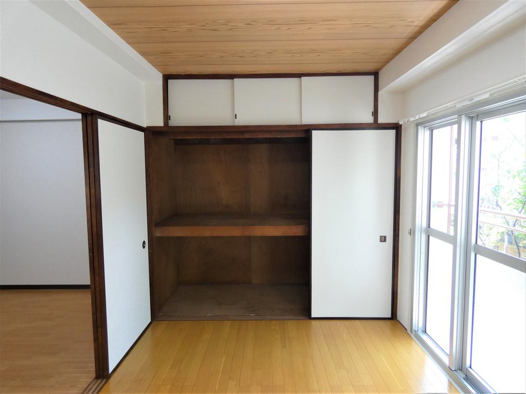 収納　1間半の収納。