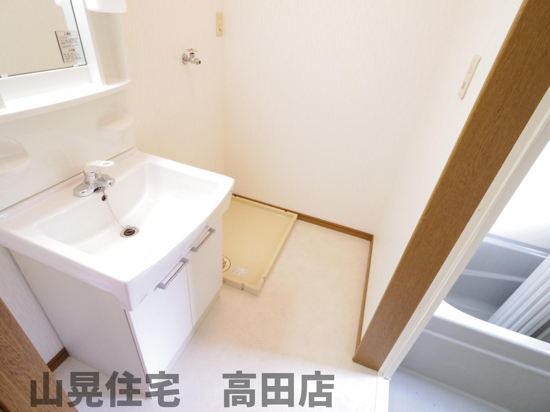 洗面設備　独立の洗面化粧台もバッチリ完備しております☆彡