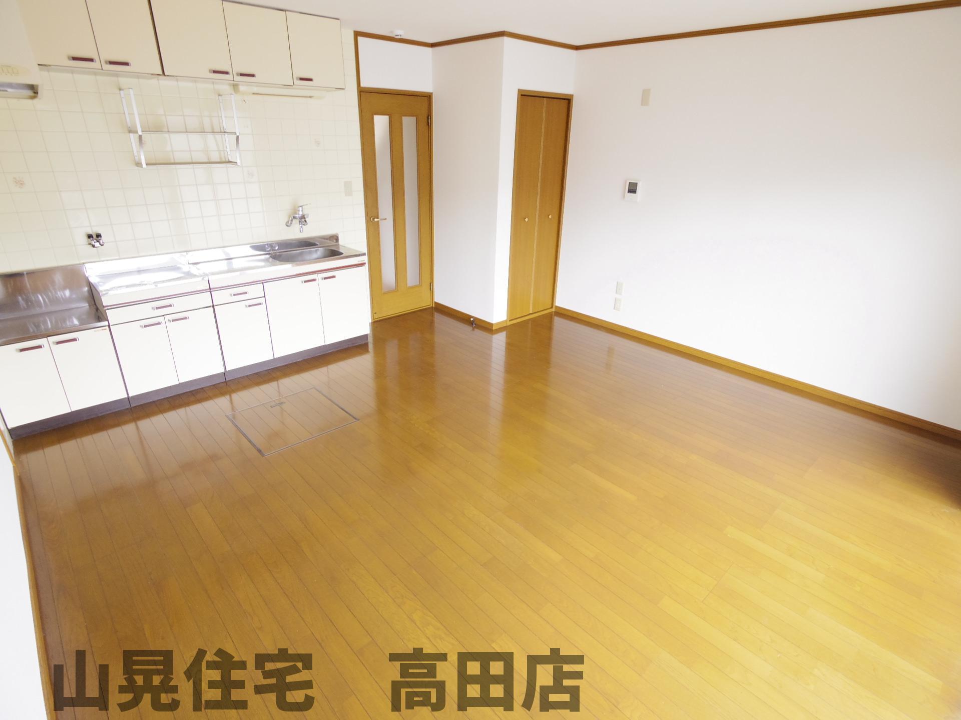 居室・リビング　12帖の広々リビング☆彡ゆったりできちゃいます