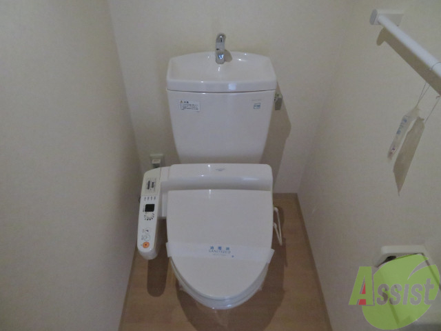 トイレ　清潔感があり、ウォシュレットがとても嬉しいですね