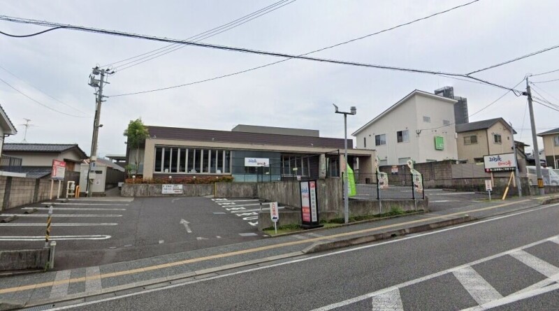 飲食店　ふぁみり庵はいから亭谷山店（飲食店）まで595m