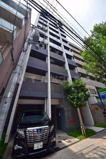 大阪市中央区釣鐘町のマンションの建物外観