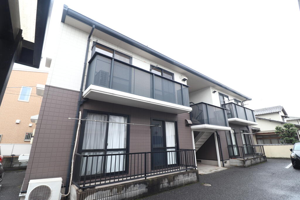 建物外観　閑静な住宅街の物件です☆