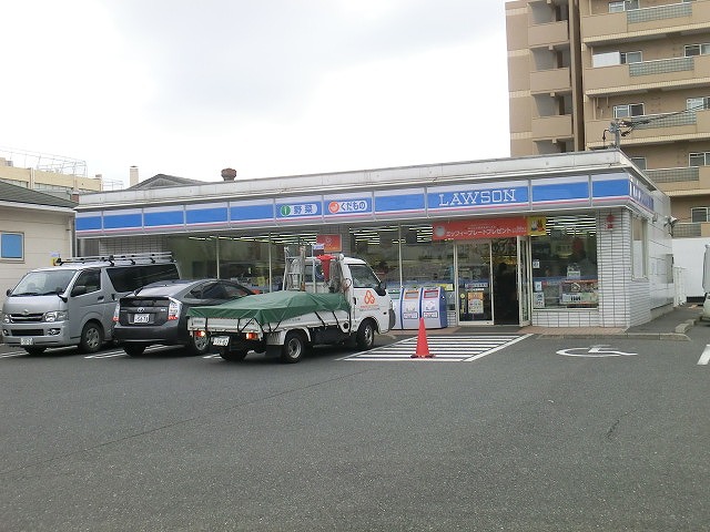 コンビニ　ローソン片野新町店（コンビニ）まで337m