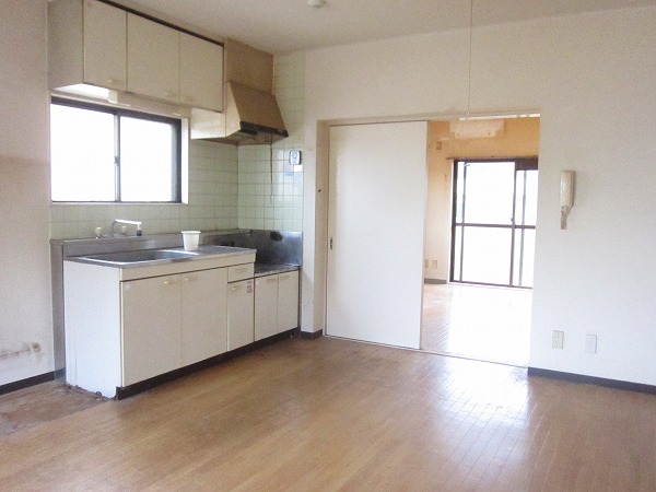 居室・リビング　※別部屋参考画像です。