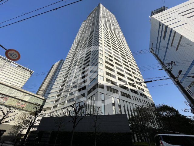 ザ・タワー大阪レジデンスの建物外観