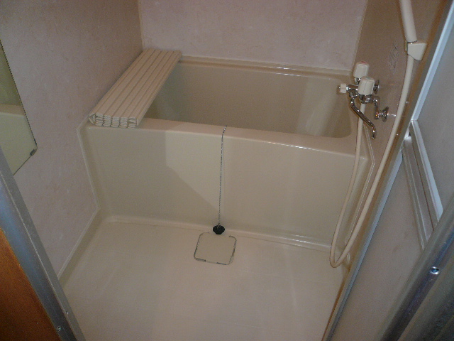 バス・シャワールーム　バス