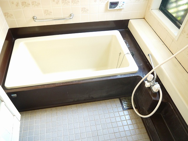 バス・シャワールーム　ゆったり過ごせるお風呂です