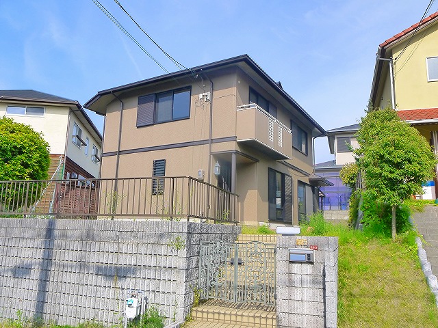 建物外観　落ち着いた雰囲気の外観です