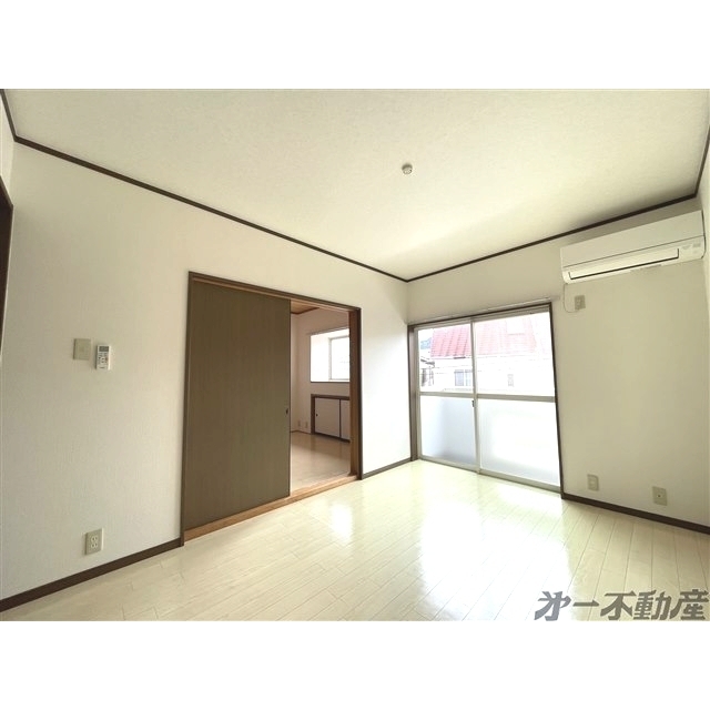 建物外観　洋室