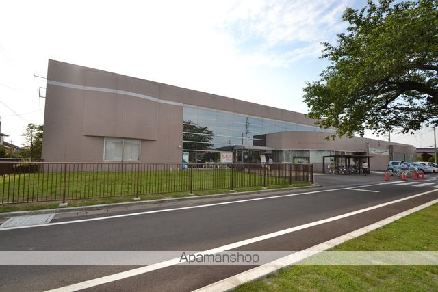 図書館　高根沢図書館（図書館）まで650m